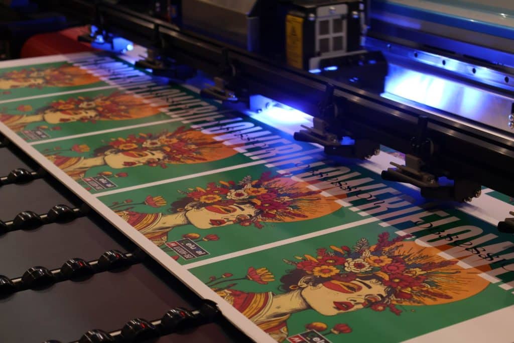 Large-format printer producing colour prints